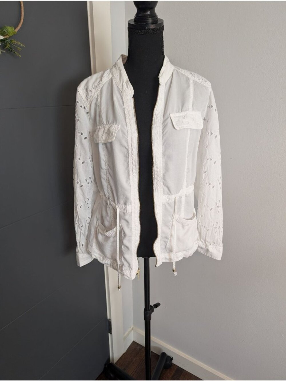 Chico's Alabaster Linen Eyelet 3/4 Sleeve Jacket - 1 (M/8)